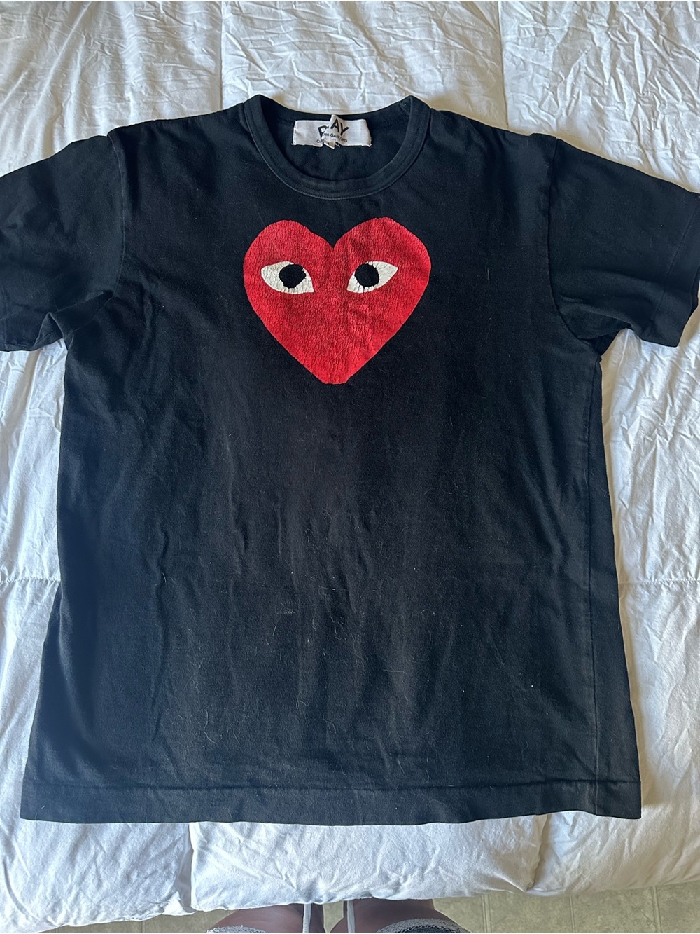 Comme des Garçons PLAY Kids Black T-Shirt with Red Heart Logo